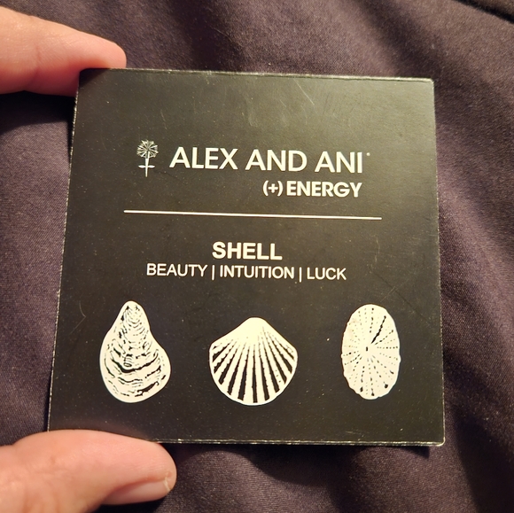 Alex and Ani Jewelry - Alex and Ani seashell bracelet